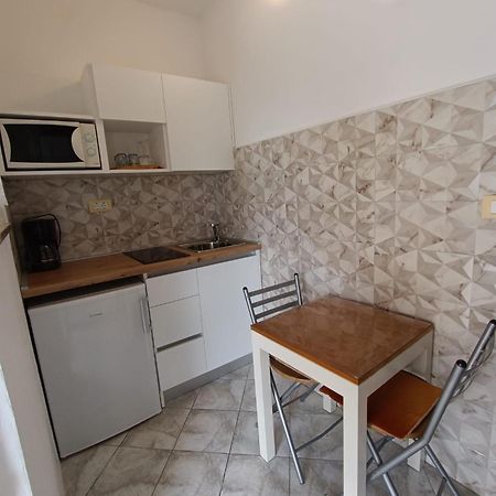 Apartments Novacic Πόρετς Εξωτερικό φωτογραφία