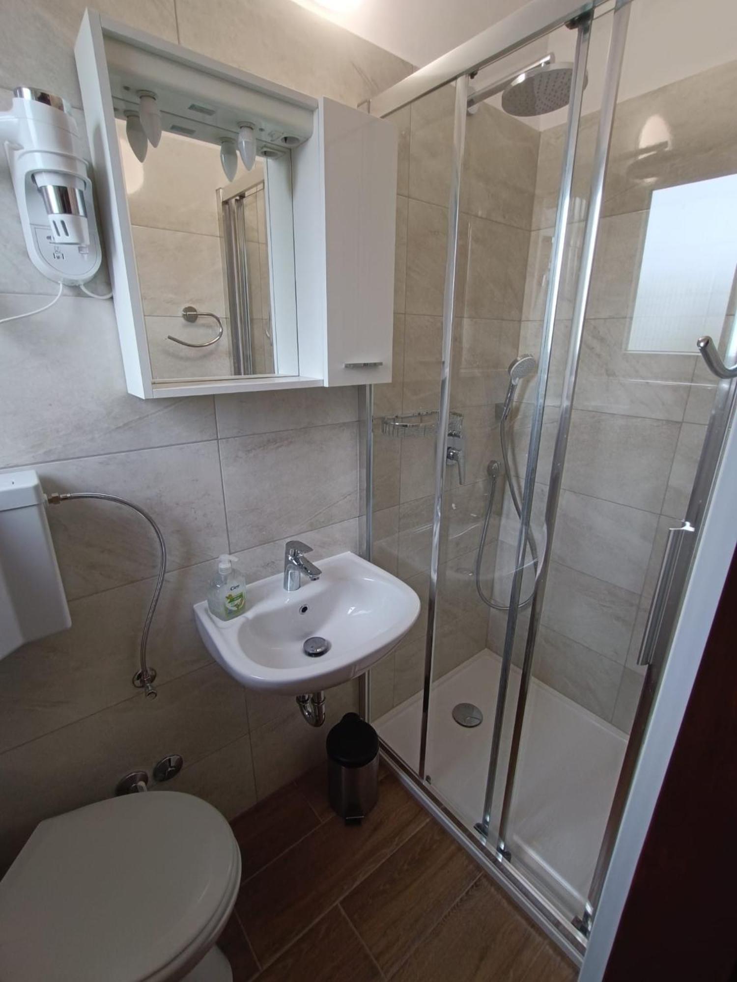 Apartments Novacic Πόρετς Εξωτερικό φωτογραφία